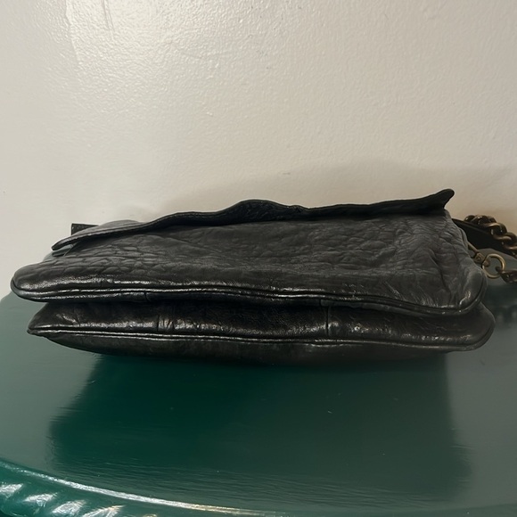 Maxon Collection Genuine Leather Black Crossbody Bag with Detachable Chain Strap - Picture 6 of 16